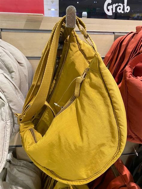 uniqlo crescent bag dupe|shoulder bag uniqlo.